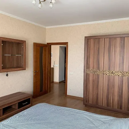 Staroportofrankovskaya & Pastera Street Apartment