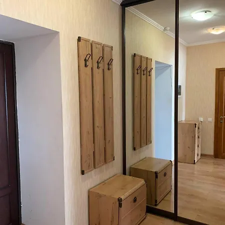 Apartment Staroportofrankovskaya & Pastera Street *