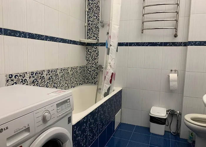 Staroportofrankovskaya & Pastera Street